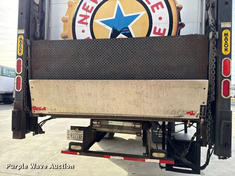 image for item DZ4336 2012 Kenworth refrigerated truck