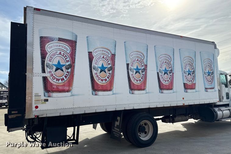 image for item DZ4336 2012 Kenworth refrigerated truck