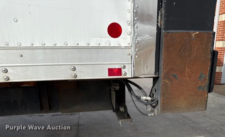 image for item DZ4336 2012 Kenworth refrigerated truck