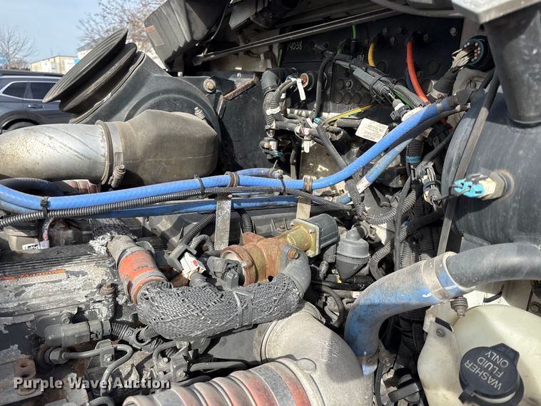 image for item DZ4336 2012 Kenworth refrigerated truck