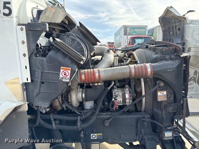 image for item DZ4336 2012 Kenworth refrigerated truck