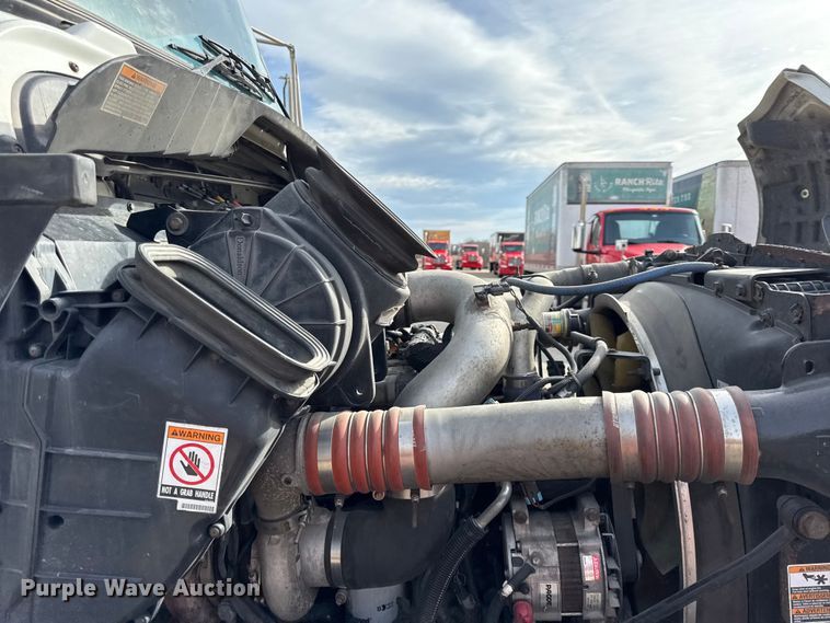 image for item DZ4336 2012 Kenworth refrigerated truck