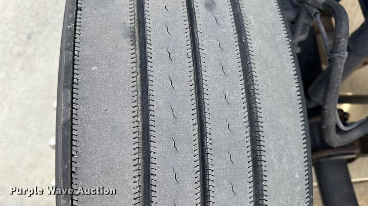 image for item DZ4336 2012 Kenworth refrigerated truck