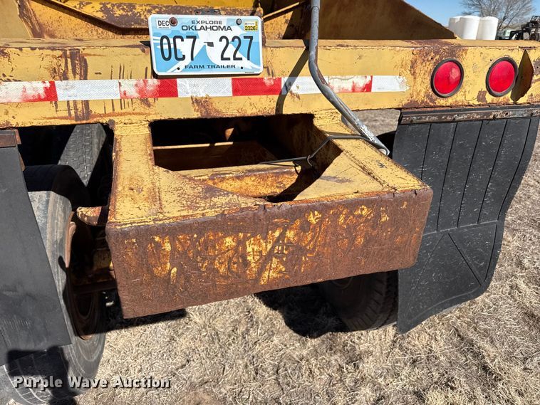 image for item DZ4986 1970 Load King bottom dump trailer