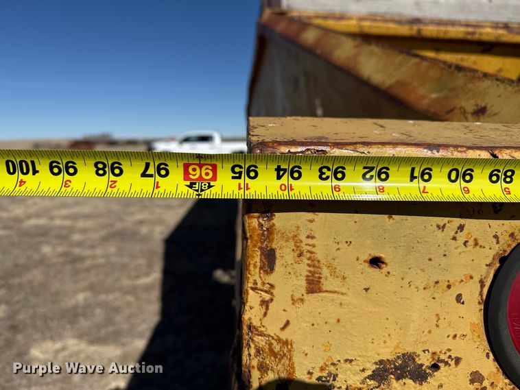 image for item DZ4986 1970 Load King bottom dump trailer