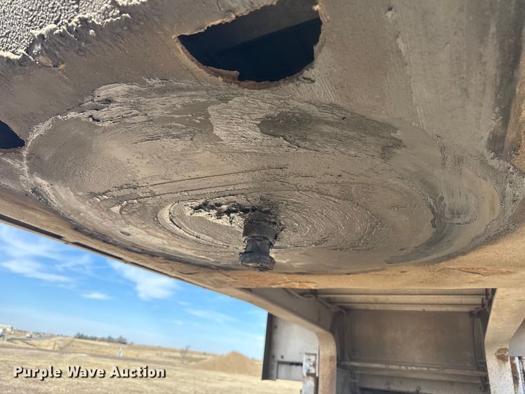 image for item DZ5022 2016 Doonan drop deck trailer