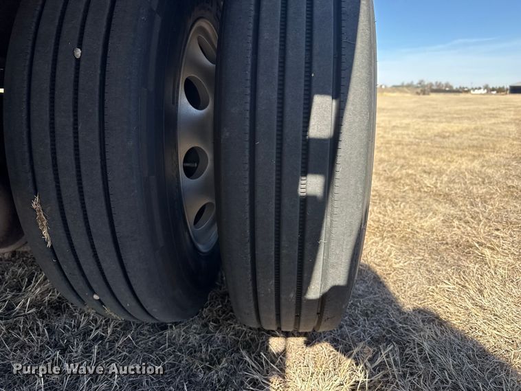 image for item DZ5022 2016 Doonan drop deck trailer