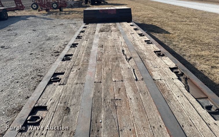 image for item EA2322 2008 X-L Specialized Trailers Inc XL60 lowboy equipment trailer