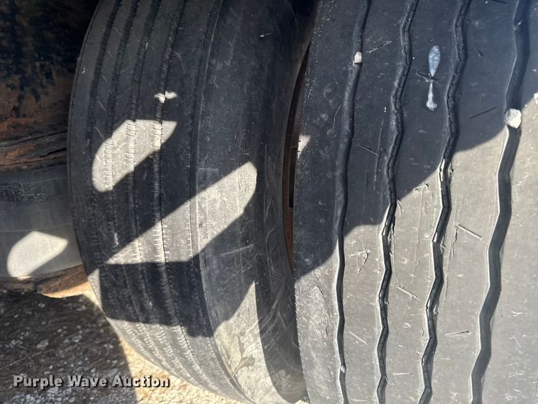 image for item EA2322 2008 X-L Specialized Trailers Inc XL60 lowboy equipment trailer