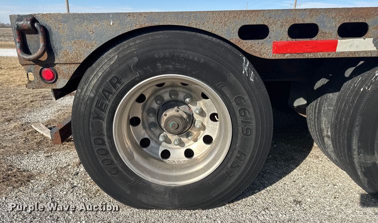 image for item EA2322 2008 X-L Specialized Trailers Inc XL60 lowboy equipment trailer