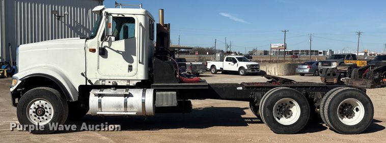 image for item EA7944 2007 International 5900i semi truck