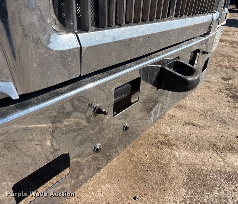 image for item EA7944 2007 International 5900i semi truck