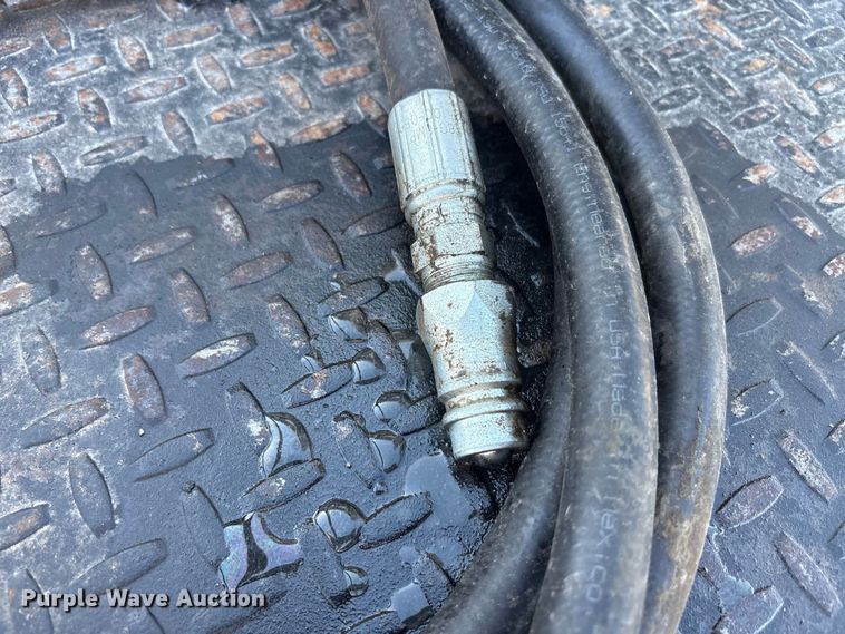 image for item EA7944 2007 International 5900i semi truck