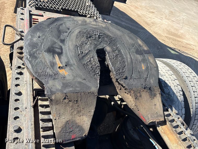 image for item EA7944 2007 International 5900i semi truck