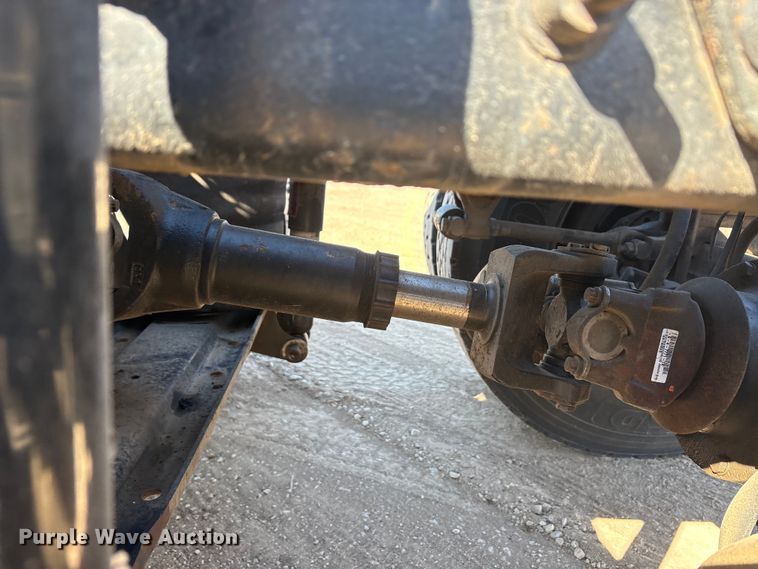 image for item EA7944 2007 International 5900i semi truck