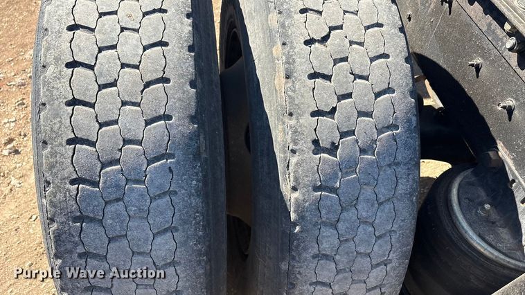 image for item EA7944 2007 International 5900i semi truck