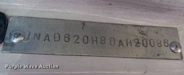 image for item EC8213 2013 UD 2600 truck cab and chassis