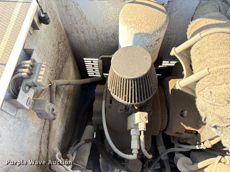 image for item EC8214 2013 Peterbilt 320 flatbed truck