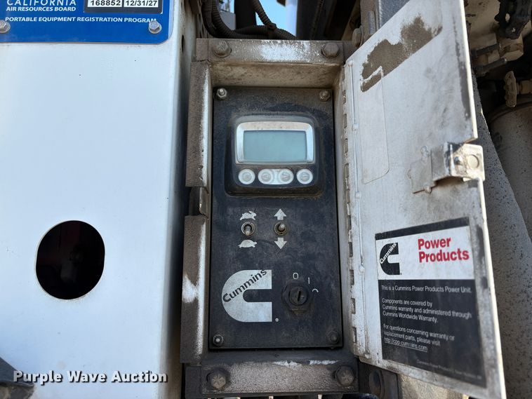 image for item EC8214 2013 Peterbilt 320 flatbed truck