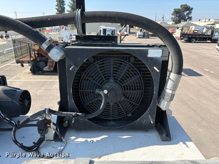 image for item EC8214 2013 Peterbilt 320 flatbed truck