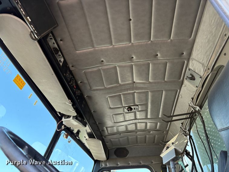 image for item EC8214 2013 Peterbilt 320 flatbed truck