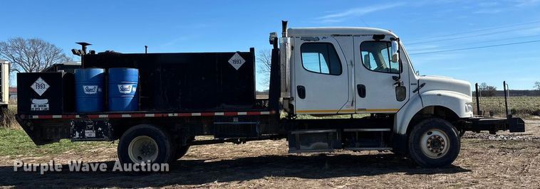 image for item ED2416 2006 Freightliner Business Class M2 fuel / lube truck