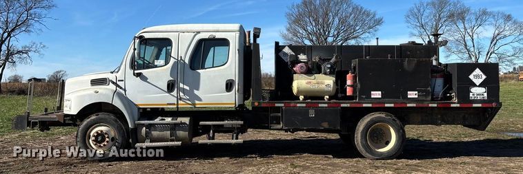 image for item ED2416 2006 Freightliner Business Class M2 fuel / lube truck