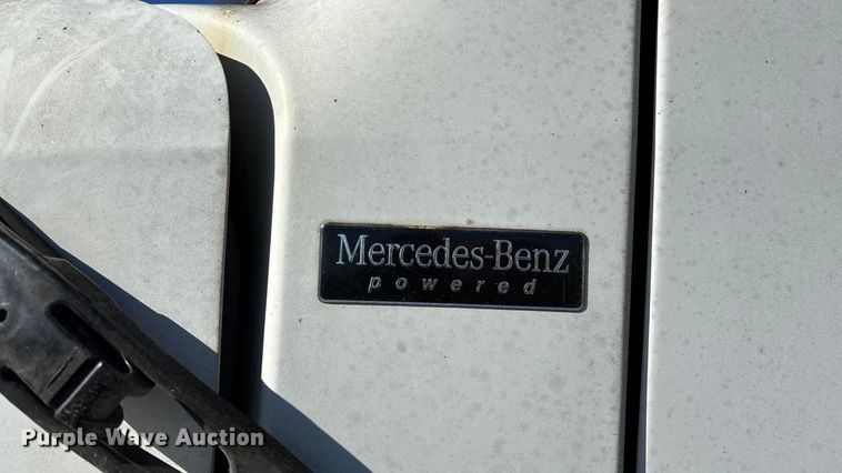 image for item ED2416 2006 Freightliner Business Class M2 fuel / lube truck