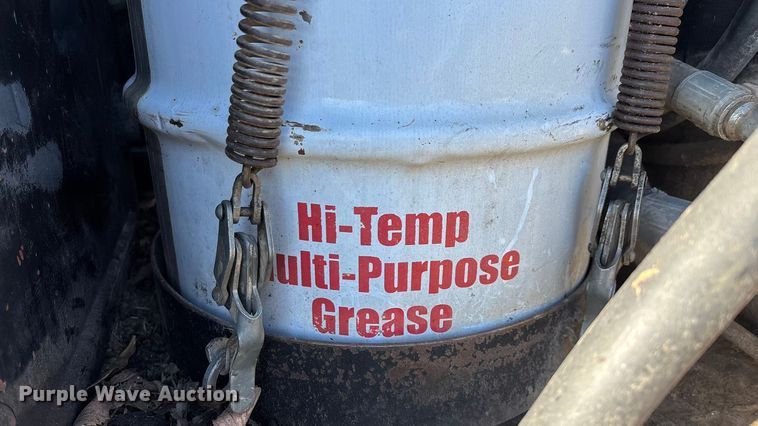 image for item ED2416 2006 Freightliner Business Class M2 fuel / lube truck