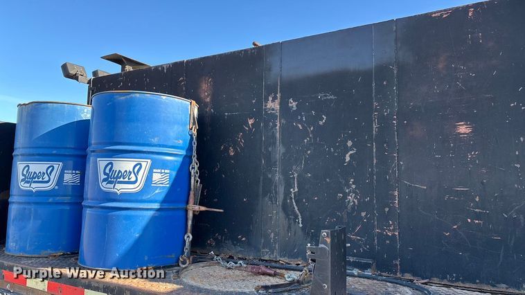 image for item ED2416 2006 Freightliner Business Class M2 fuel / lube truck