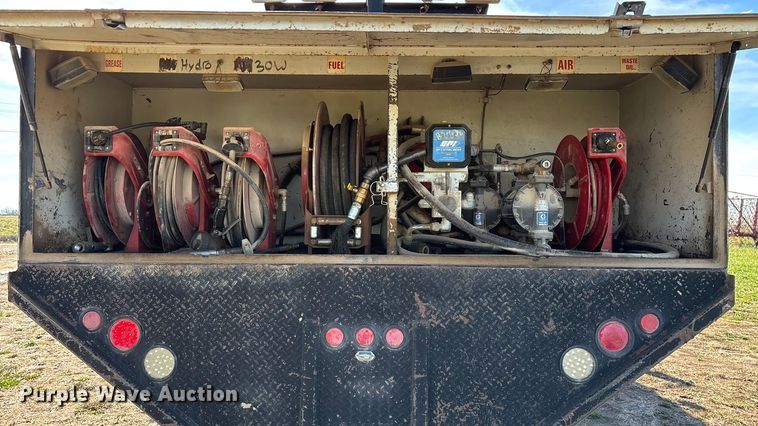 image for item ED2416 2006 Freightliner Business Class M2 fuel / lube truck