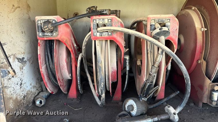 image for item ED2416 2006 Freightliner Business Class M2 fuel / lube truck