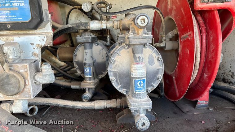 image for item ED2416 2006 Freightliner Business Class M2 fuel / lube truck