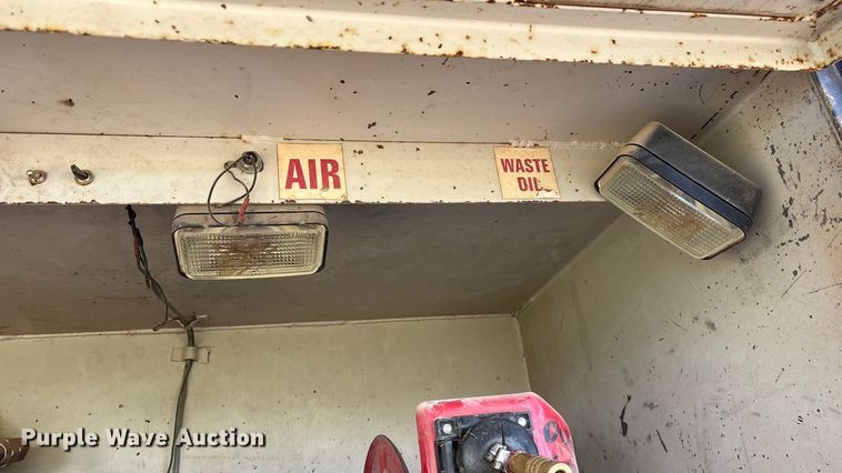 image for item ED2416 2006 Freightliner Business Class M2 fuel / lube truck