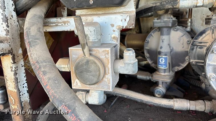 image for item ED2416 2006 Freightliner Business Class M2 fuel / lube truck