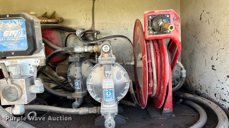 image for item ED2416 2006 Freightliner Business Class M2 fuel / lube truck