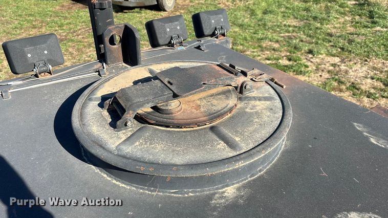 image for item ED2416 2006 Freightliner Business Class M2 fuel / lube truck