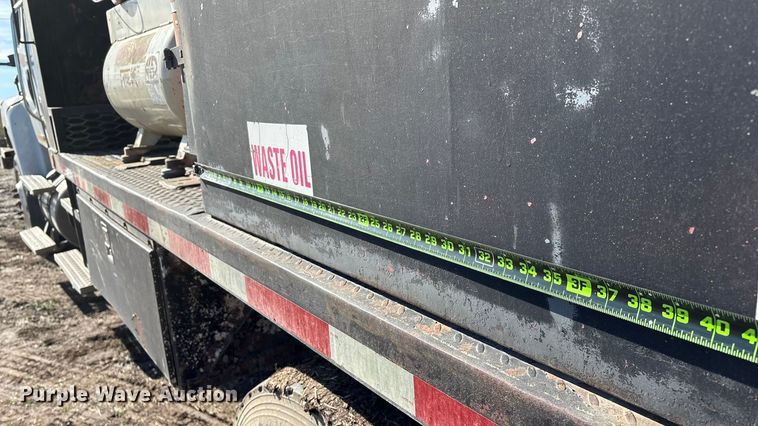 image for item ED2416 2006 Freightliner Business Class M2 fuel / lube truck