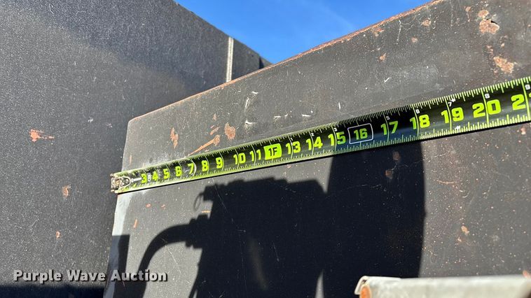 image for item ED2416 2006 Freightliner Business Class M2 fuel / lube truck