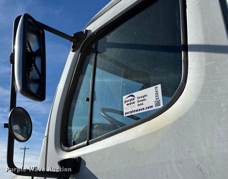 image for item ED2416 2006 Freightliner Business Class M2 fuel / lube truck