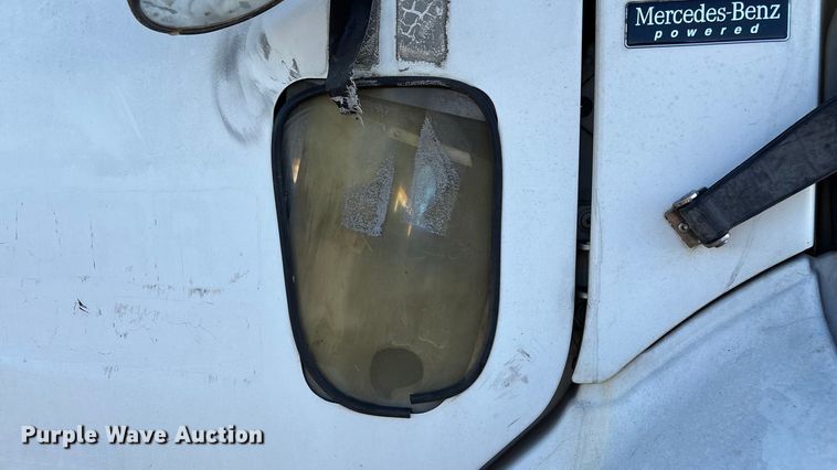 image for item ED2416 2006 Freightliner Business Class M2 fuel / lube truck