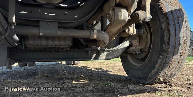 image for item ED2416 2006 Freightliner Business Class M2 fuel / lube truck