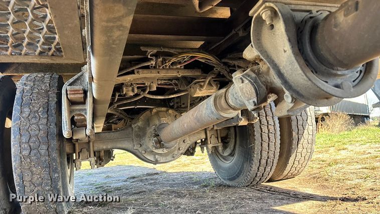 image for item ED2416 2006 Freightliner Business Class M2 fuel / lube truck