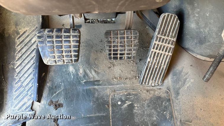 image for item ED2416 2006 Freightliner Business Class M2 fuel / lube truck