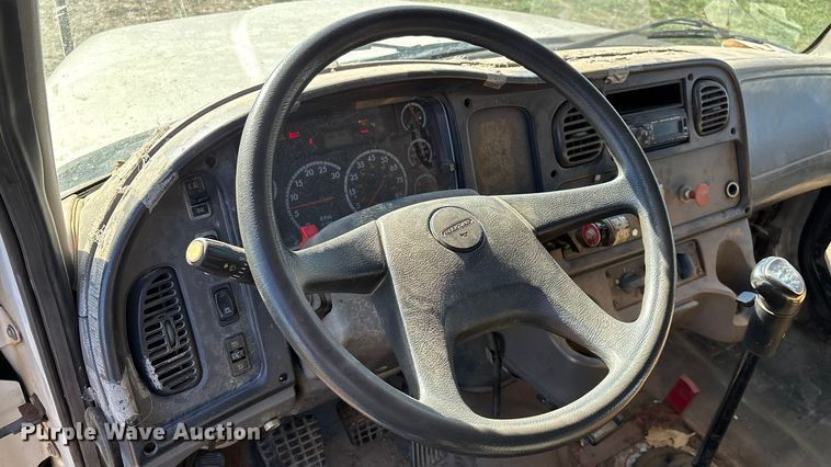 image for item ED2416 2006 Freightliner Business Class M2 fuel / lube truck