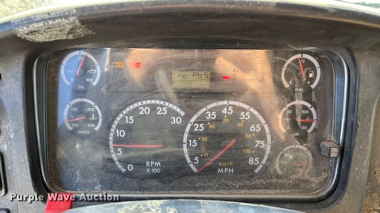 image for item ED2416 2006 Freightliner Business Class M2 fuel / lube truck