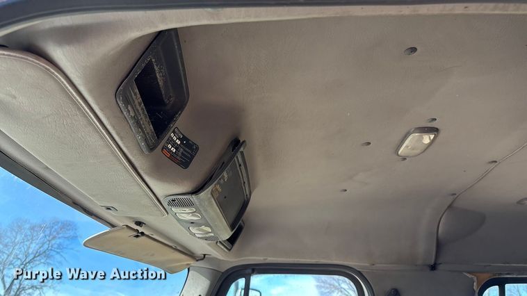 image for item ED2416 2006 Freightliner Business Class M2 fuel / lube truck