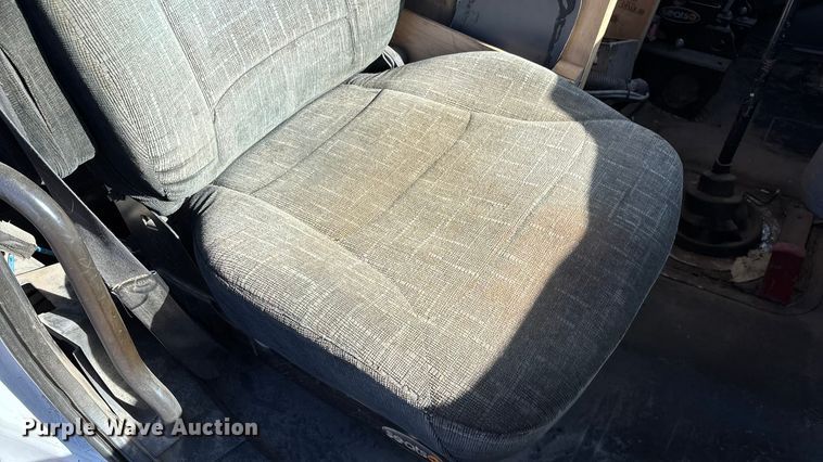 image for item ED2416 2006 Freightliner Business Class M2 fuel / lube truck