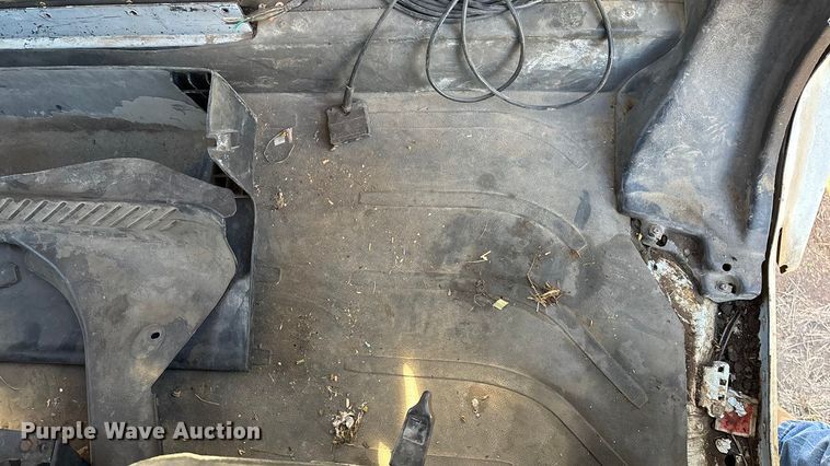 image for item ED2416 2006 Freightliner Business Class M2 fuel / lube truck