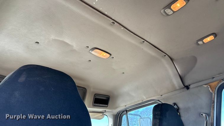 image for item ED2416 2006 Freightliner Business Class M2 fuel / lube truck